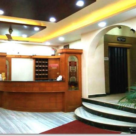 Hotel Rajwada International Белгаум Экстерьер фото
