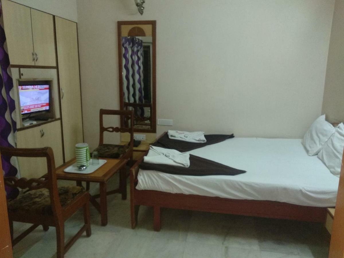 Hotel Rajwada International Белгаум Экстерьер фото